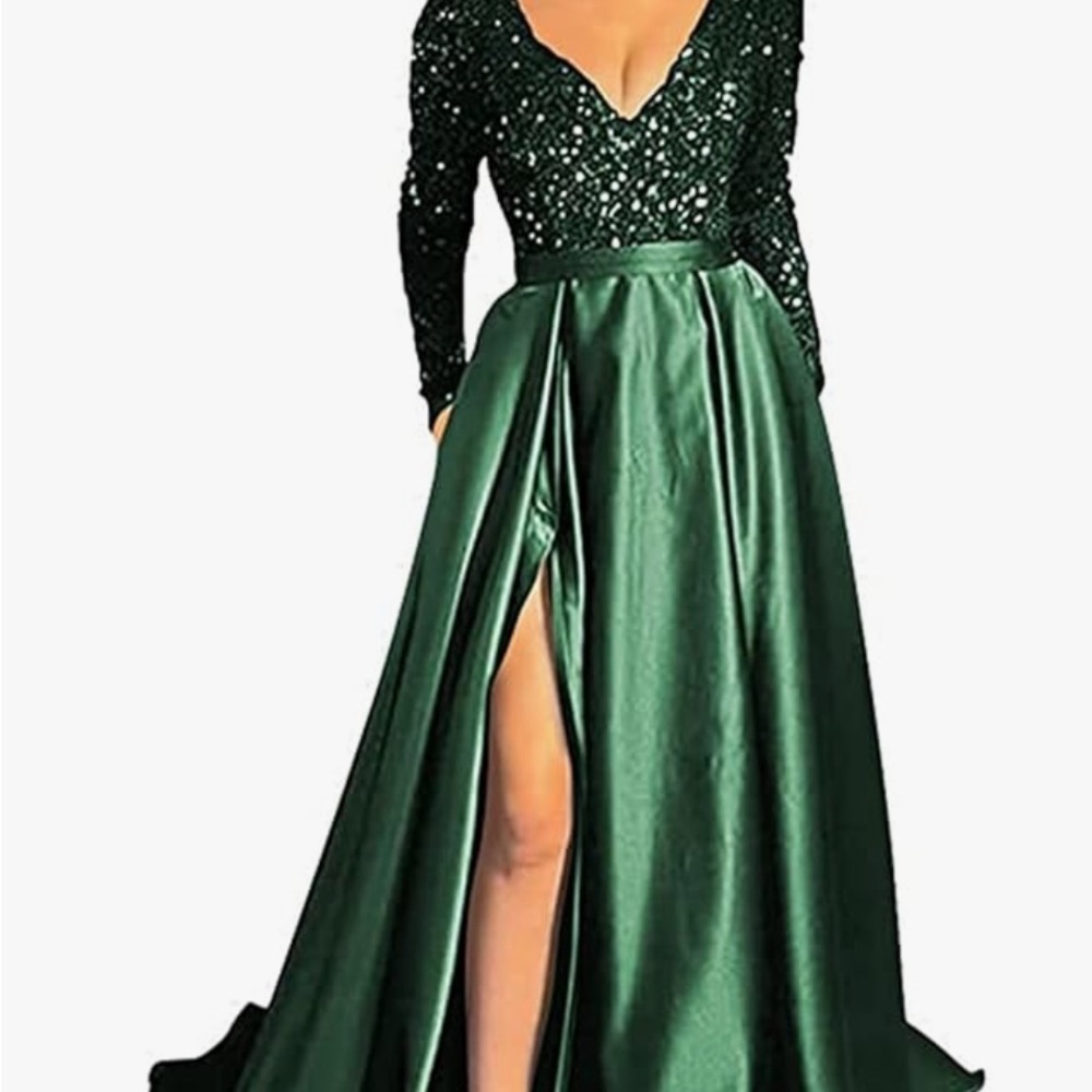 Emerald Green Bishop Sleeve V-Neck Gown